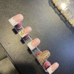 Elegant Pink and Gold Nail Art Set